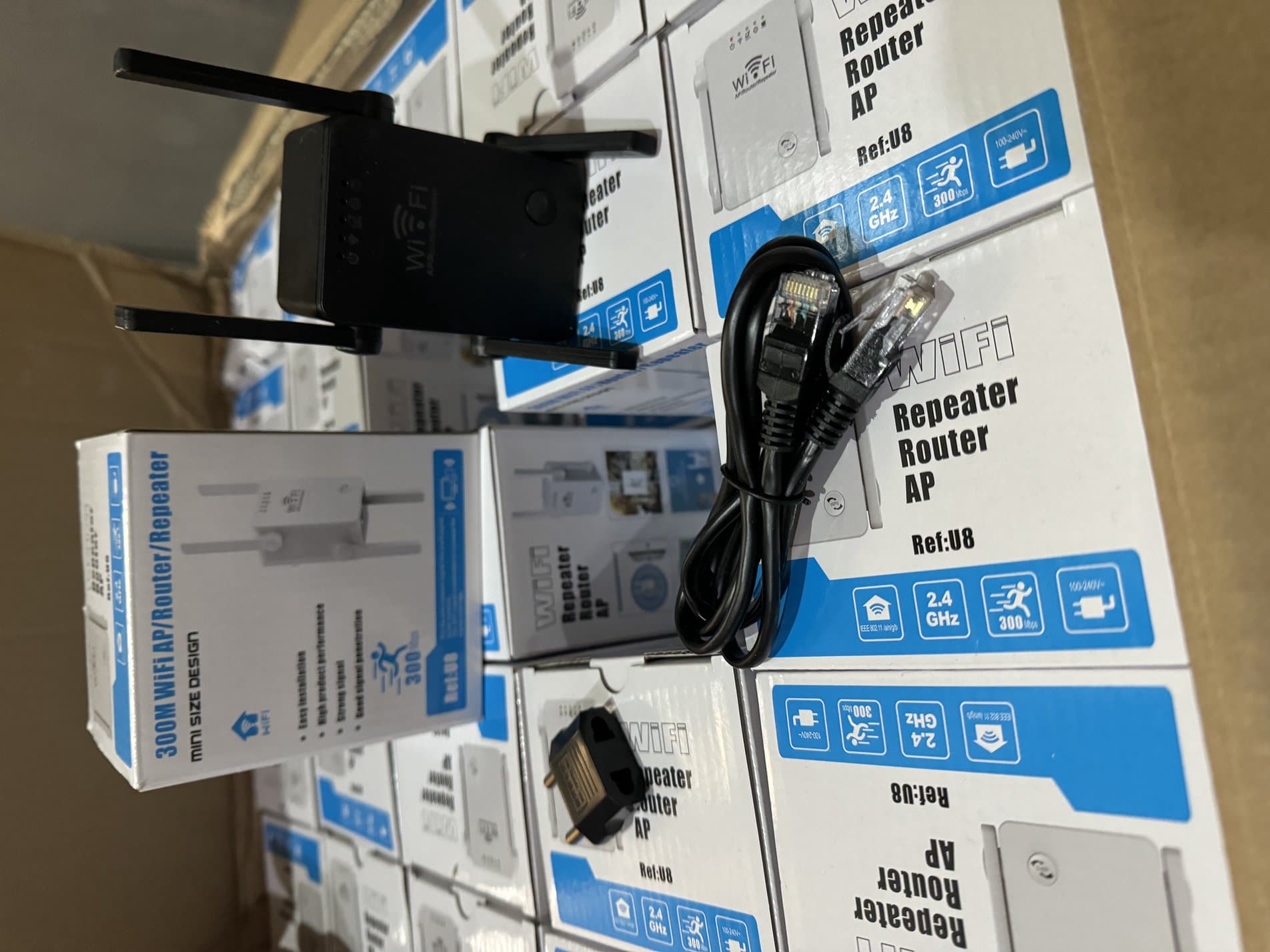 Усилитель Wi-Fi сигнала / ретранслятор Wireless-N 300M (AP/Router/Repeater, Ref: U8)