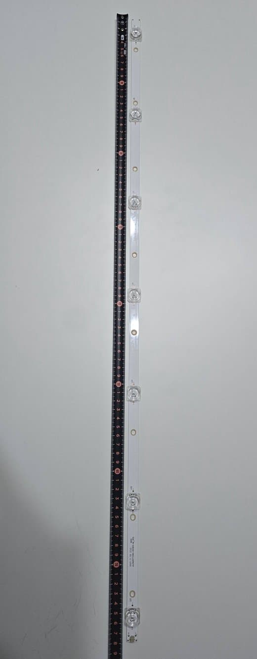 Светодиодная подсветка (LED-линейка) для телевизоров (3V, 7 pin, 78 см, узкая)
