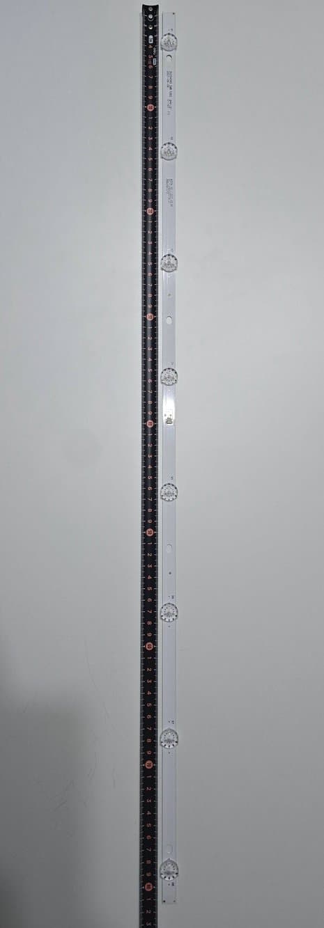 Комплект светодиодной подсветки (LED-линейки) для китайских телевизоров 43" (3V, 8 LED, длина 81.5 см, 3 вида)